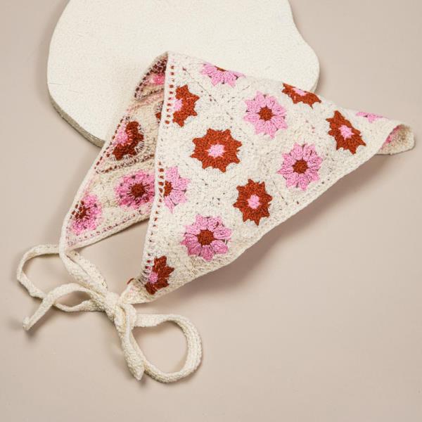 CROCHET DAISY FLOWER TRIANGLE HEAD SCARF