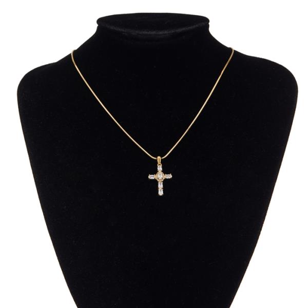 STAINLESS STEEL CUBIC CROSS PENDANT NECKLACE
