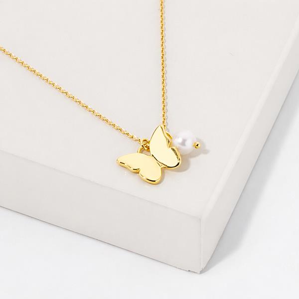 18K GOLD CHASING SUNSHINE BUTTERFLY PEARL PENDANT NECKLACE