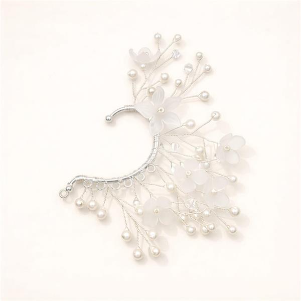 FLORAL EAR CUFF WITH PEARLS