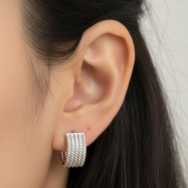 14K GOLD WHITE GOLD DIPPED TEXTURED WIDE HUGGIE HOOP EARRINGS