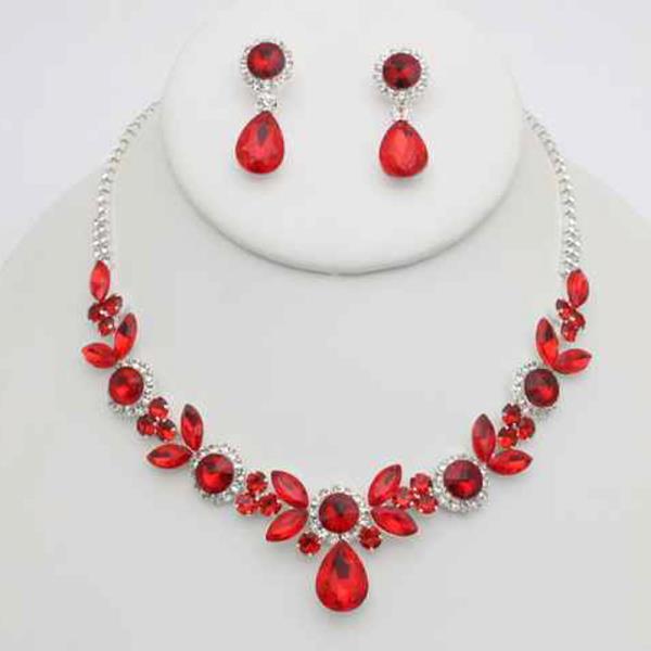 CRYSTAL TEARDROP CLUSTER STATEMENT NECKLACE EARRING SET