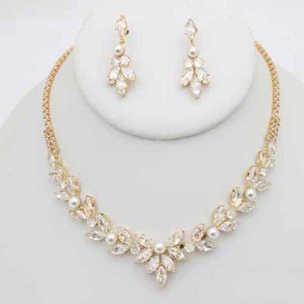 CZ CRYSTAL CLUSTER STATEMENT NECKLACE EARRING SET