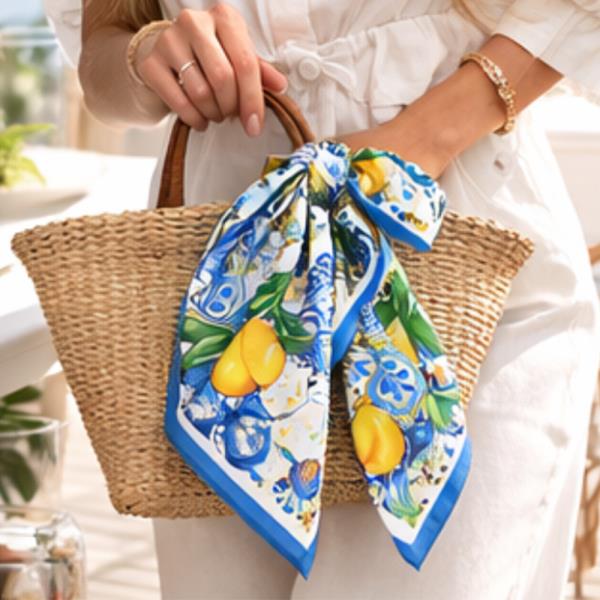 LEMON PRINT SQUARE SCARF