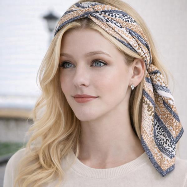 ANIMAL PRINT SQUARE SCARF