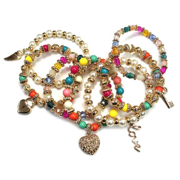STRAND STRETCH W. HEART CHARM BRACELET