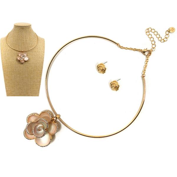 FLOWER W EPOXY  NECKLACE EARRING SET