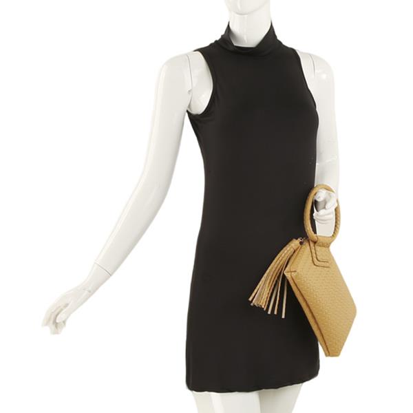 TEXTURED WOVEN WRISTLET FRINGE CLUTCH BAG