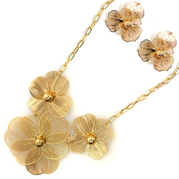 3 FLOWER NECKLACE EARRING SET