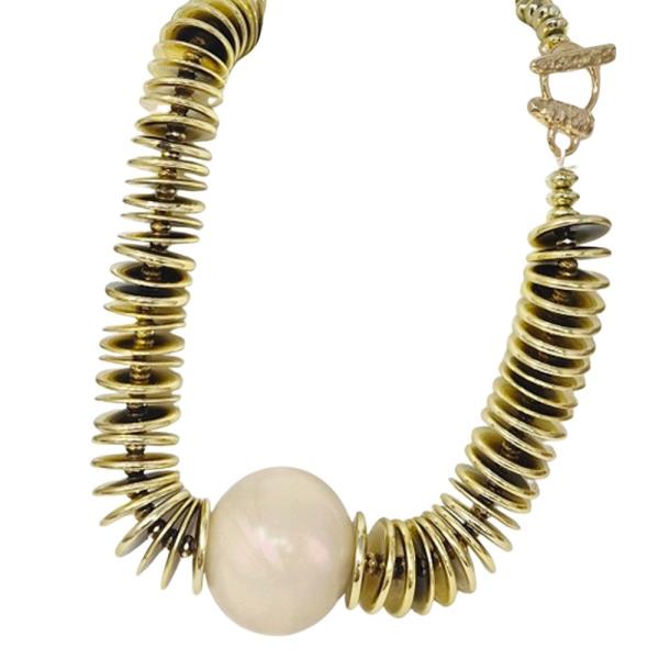 METAL COIL OVAL STONE STATEMENT NECKLACE