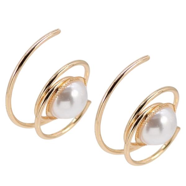 WIRE SPIRAL W/PEARL EARRING