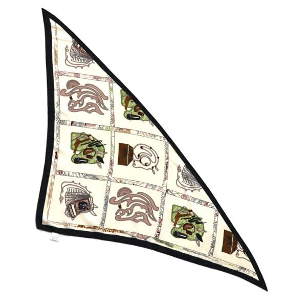 ABSTRACT TRIANGLE SHAPE SCARF