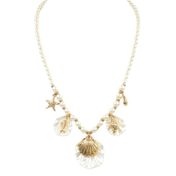 ACRYLIC SHELL CHARM PEARL NECKLACE