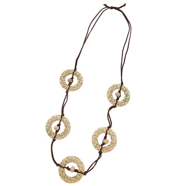 TEXTURED OPEN ROUND DESIGN STRING NECKLACE