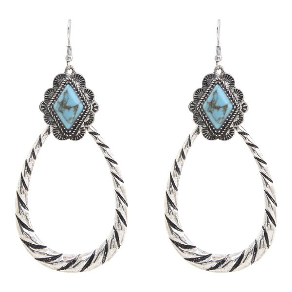 OPEN TEAR DROP SHAPE DANGLE EARRING