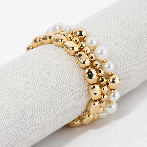 LAYERED PEARL STRETCH BRACELET