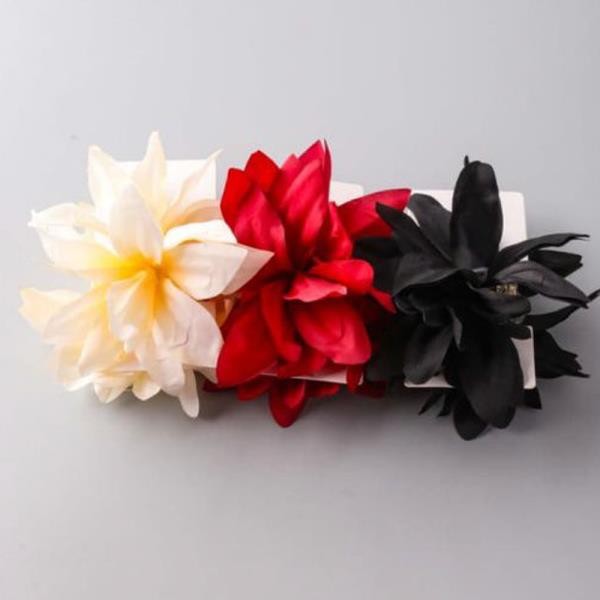 ARTIFICIAL LILIES POM HAIR CLAW CLIP