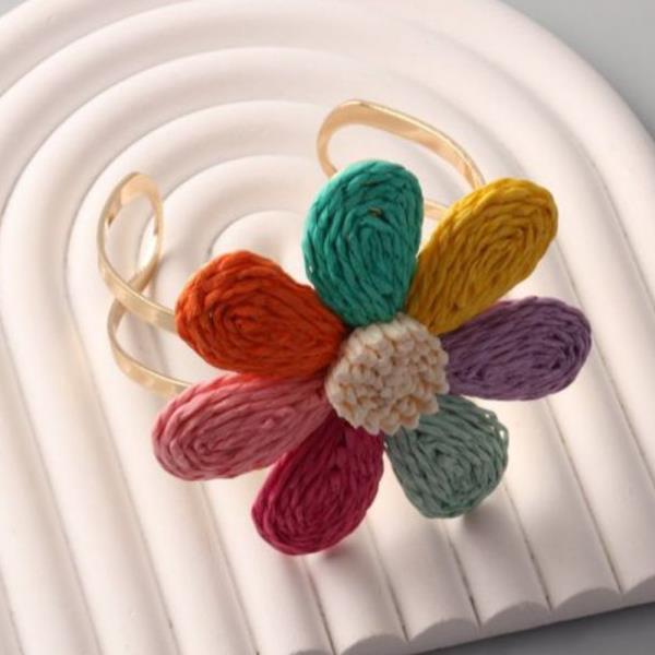 STRAW DAISY CUFF BRACELET