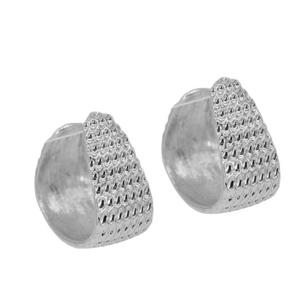 TEXTURED HOOP EARRING