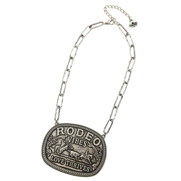 LARGE ROUND RODEO VIBES LOVE THRIVES PENDANT CHAIN LINK NECKLACE