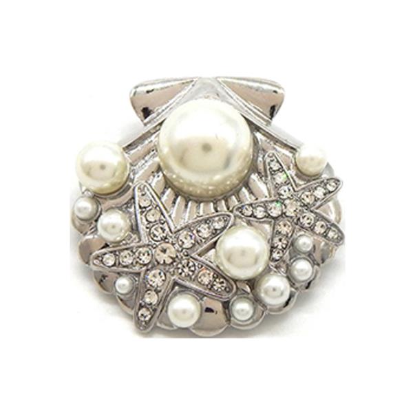 CLAM SHELL EARRING ADORNED WITH PEARLS AND CRYSTALS BROOCH