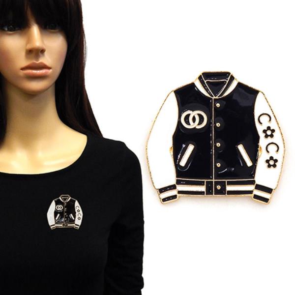 VARSITY JACKET BROOCH DESIGNED WITH METAL ACCENTS AND SEVERAL STYLISH EMBLEMS