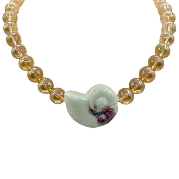 TOPAZ GLASS BEAD SHELL PENDANT NECKLACE