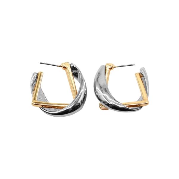 LAYERED HOOP EARRING