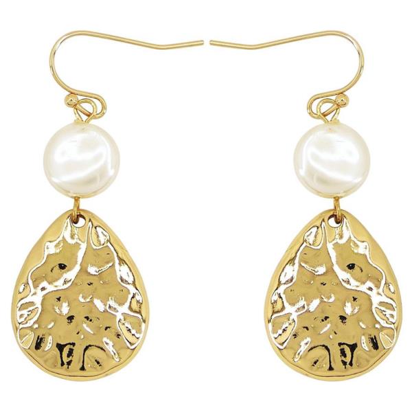 METAL COIN, PEARL EARRING