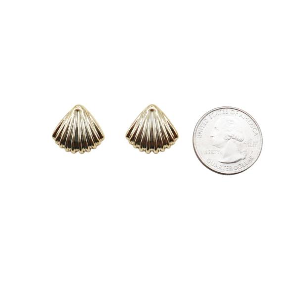 SEALIFE SCALLOP SHELL STUD EARRING