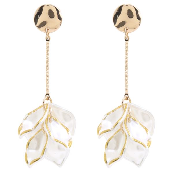 WHITE FLOWER DROP EARRING