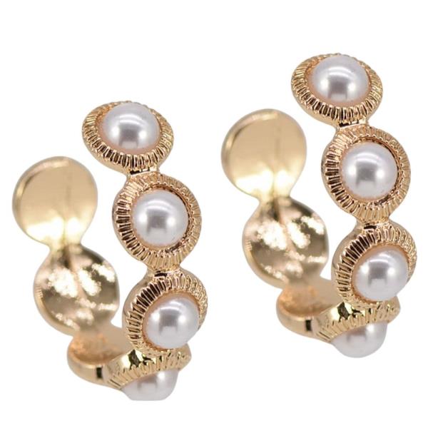 HOOP HALF PEARL EARRING