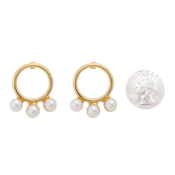 METAL PEARL ROUND STUD EARRING