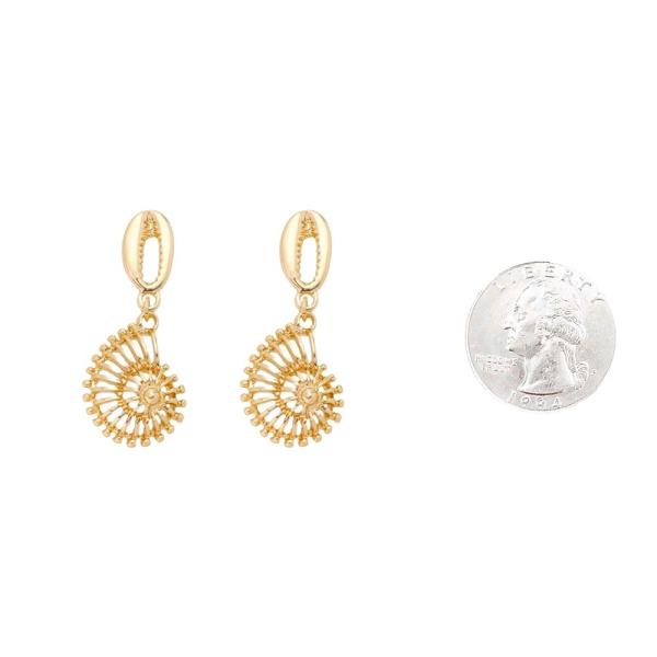 METAL DISC FAN DROP EARRING