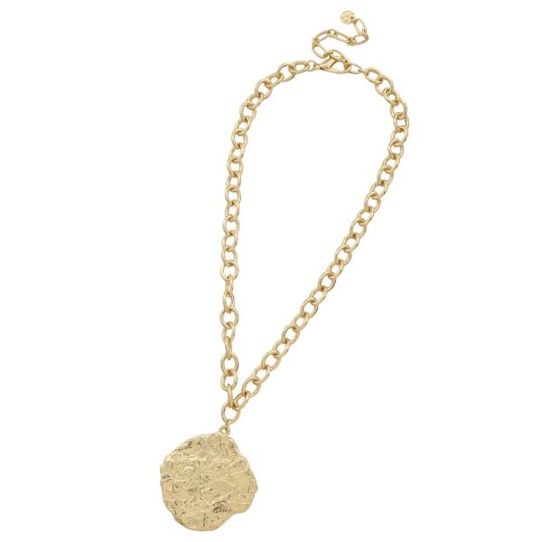 HAMMERED PENDANT METAL CHAIN LINK NECKLACE