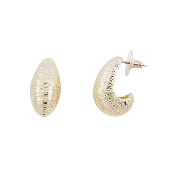 METAL RIDGED PUFFY HOOP EARRING