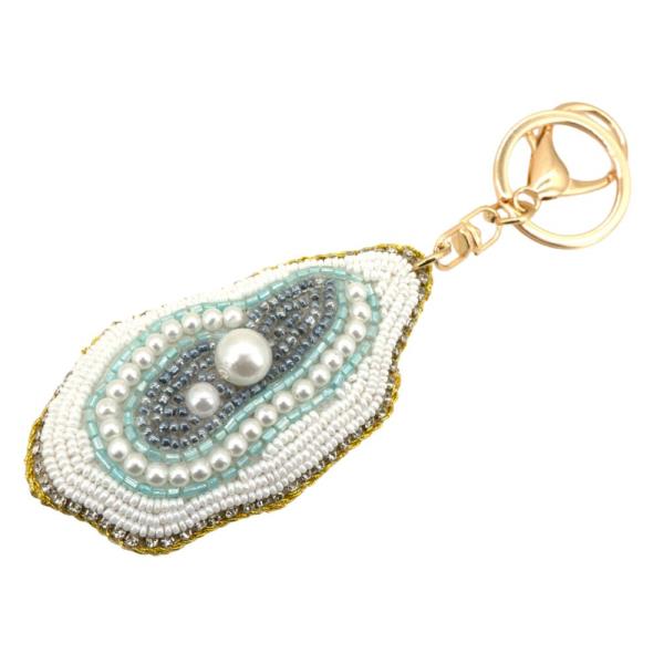 BEADED PEARL SHELL KEYCHAIN