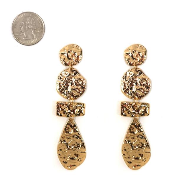 HAMMERED DANGLE EARRING