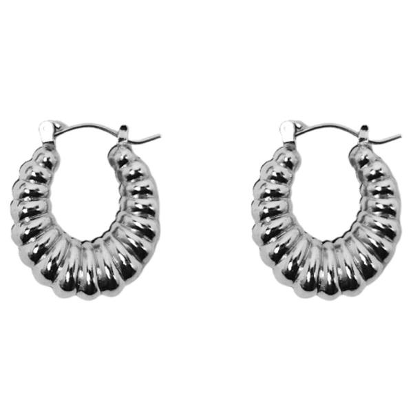 RIBBED HOOP EARRING