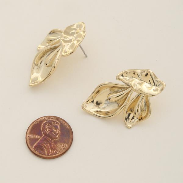 SODAJO LEAF DESIGN GOLD DIPPED EARRING