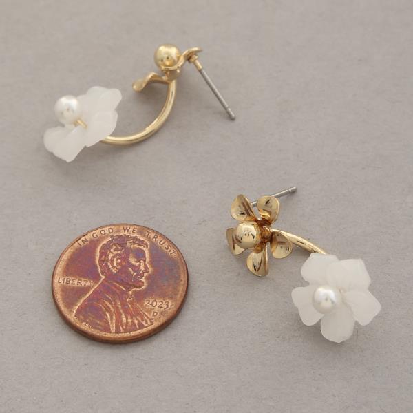 SODAJO FLOWER PEARL GOLD DIPPED EARRING