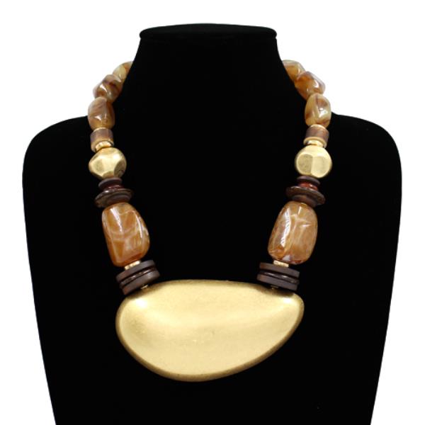 RESIN BEAD METAL CURVE PENDANT STATEMENT NECKLACE