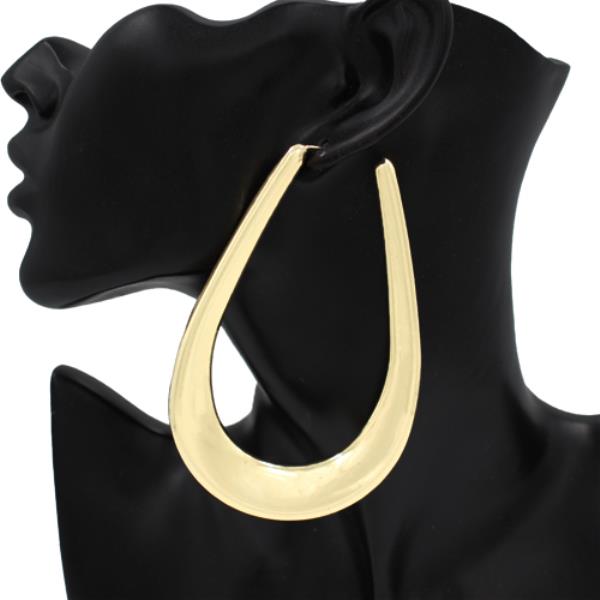 METAL LARGE TEARDROP HOOP EARRING