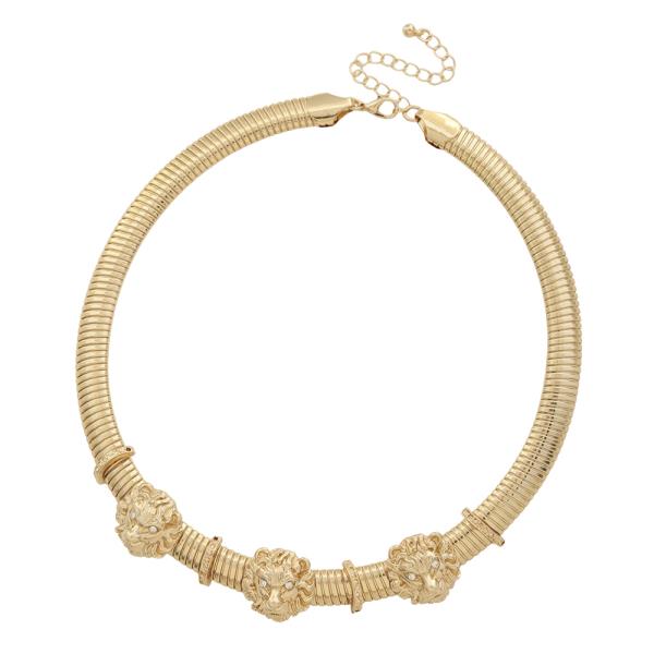 THREE LINED LION HEAD RIBBED COLLAR NECKLACE EARRING SET