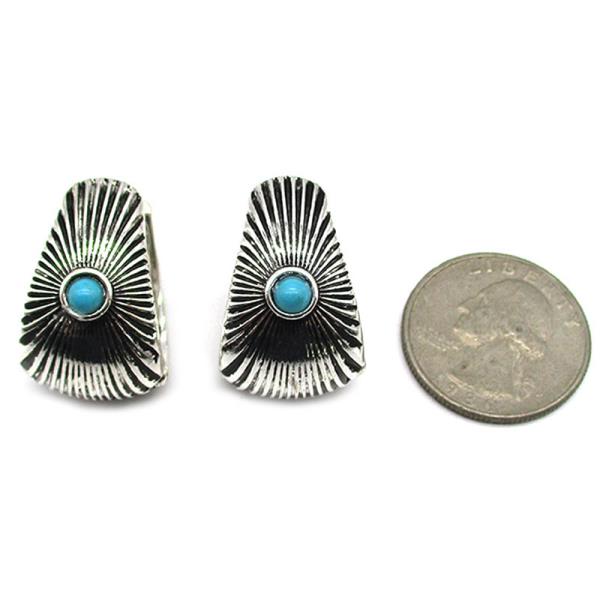 WESTERN ENGRAVED EARRING