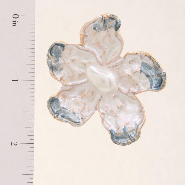 SDJ FLOWER PEARL CENTER STUD EARRING