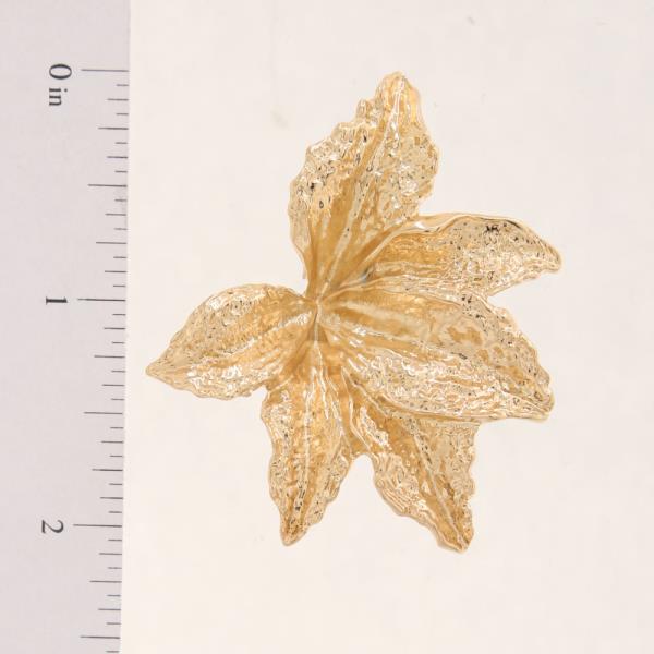 SDJ METAL TEXTURED LEAF STUD EARRING
