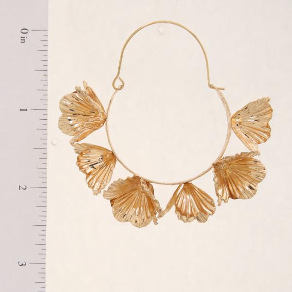 SDJ METAL LEAF HOOP EARRING