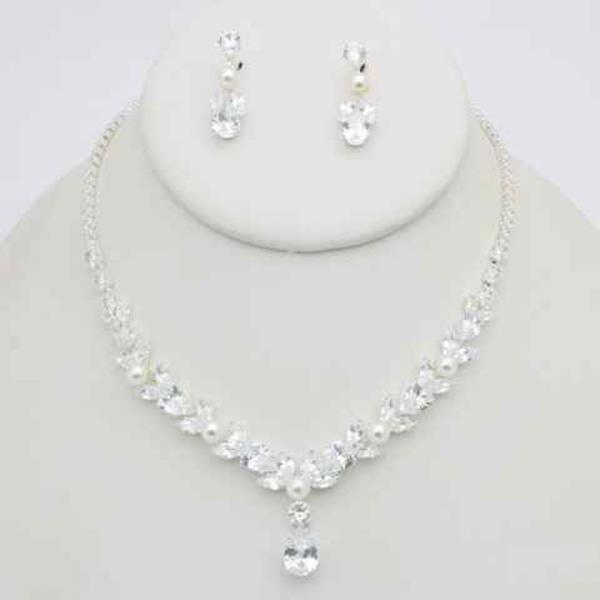 CZ DROP PENDANT CLUSTER NECKLACE EARRING SET