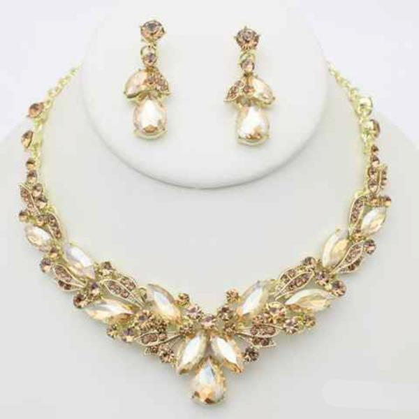 CRYSTAL STONE TEARDROP CLUSTER NECKLACE EARRING SET